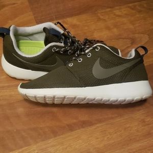 Womens Nike Roshe Run